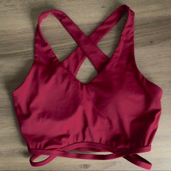 Fabletics Other - Fabletics Natalia’s Midi wine sports bra